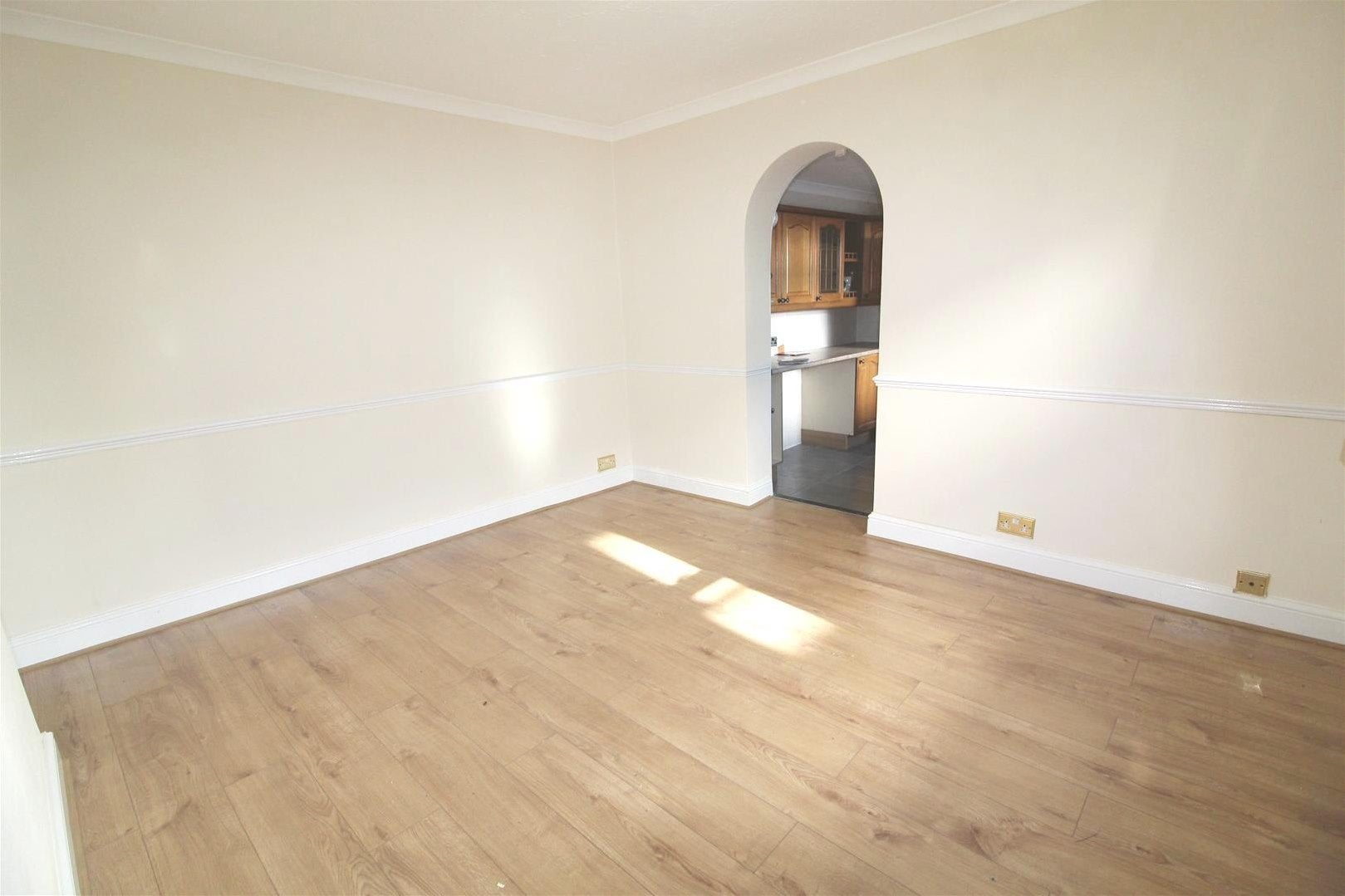 House Plantagenet Road in Greater London