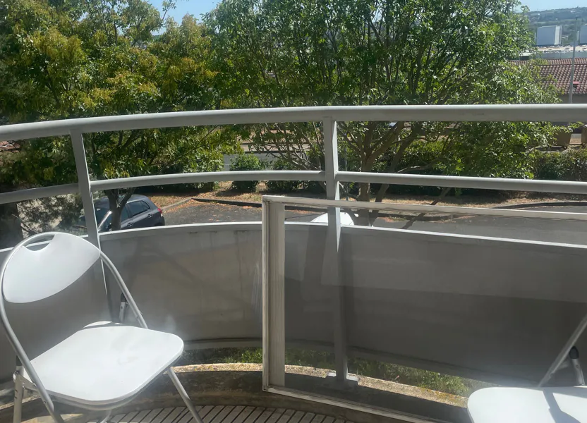 Flat Rue Michel Aulas in Limas