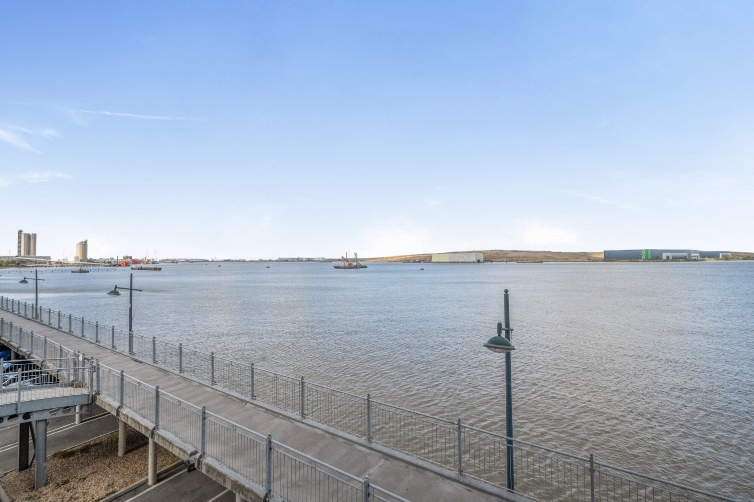 Flat William Cory Promenade in Greater London