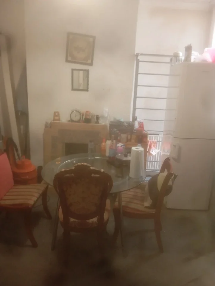 Room Bulstrode Avenue in Greater London