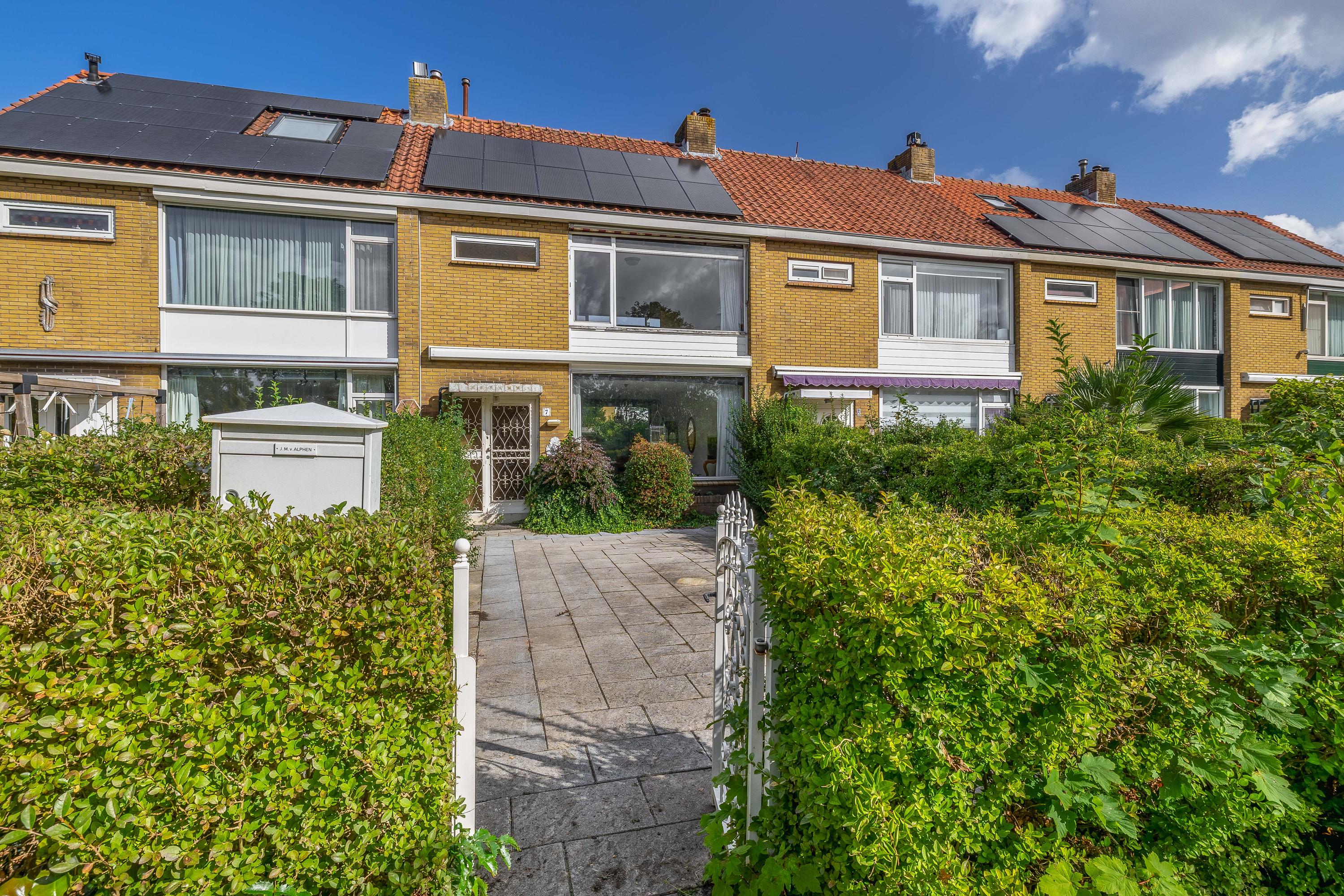 Tussenwoning te koop: Kamperlandsingel 7, Rotterdam