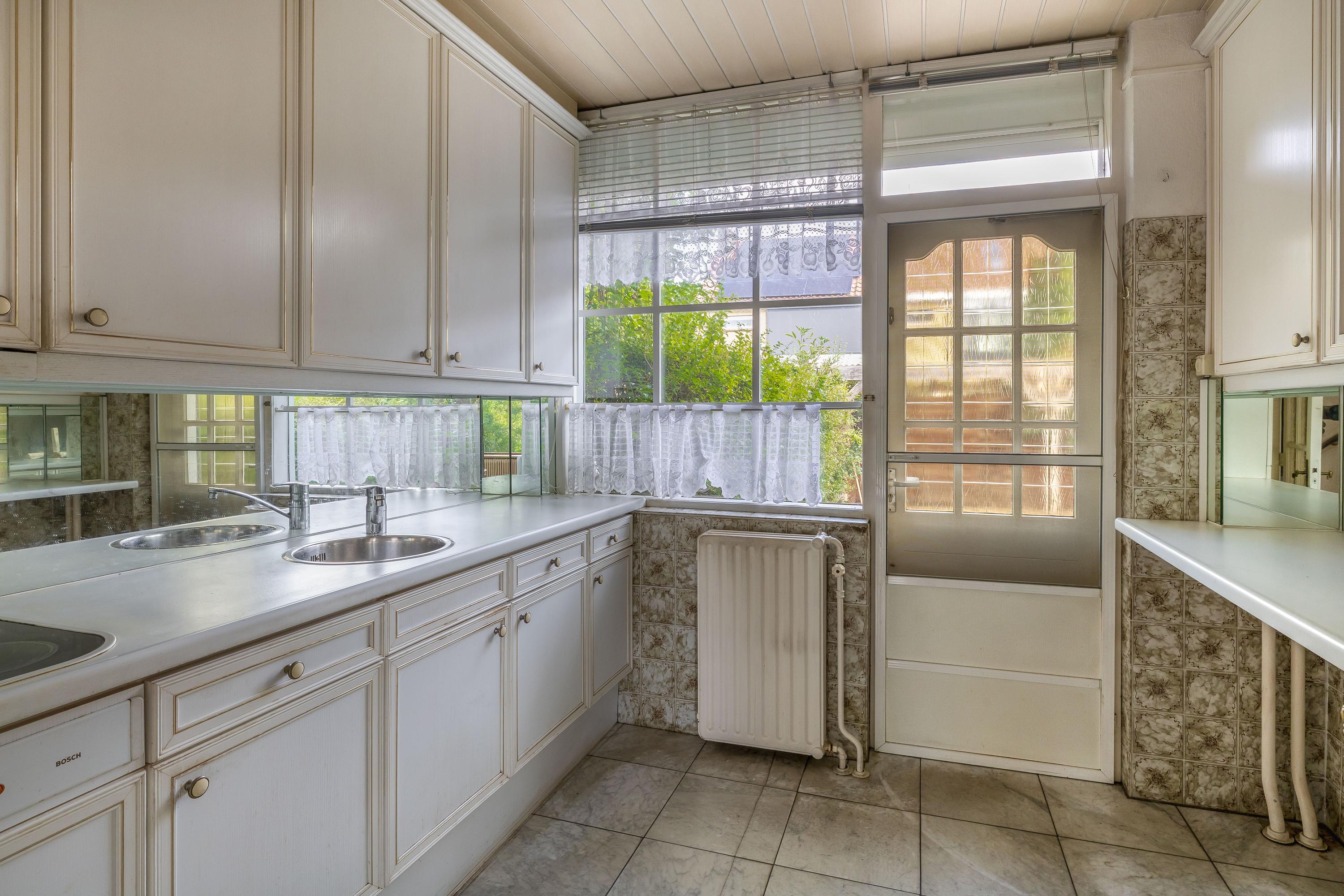 Tussenwoning te koop: Kamperlandsingel 7, Rotterdam