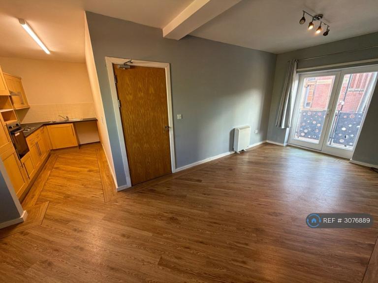 Flat Campbell Street in Preston