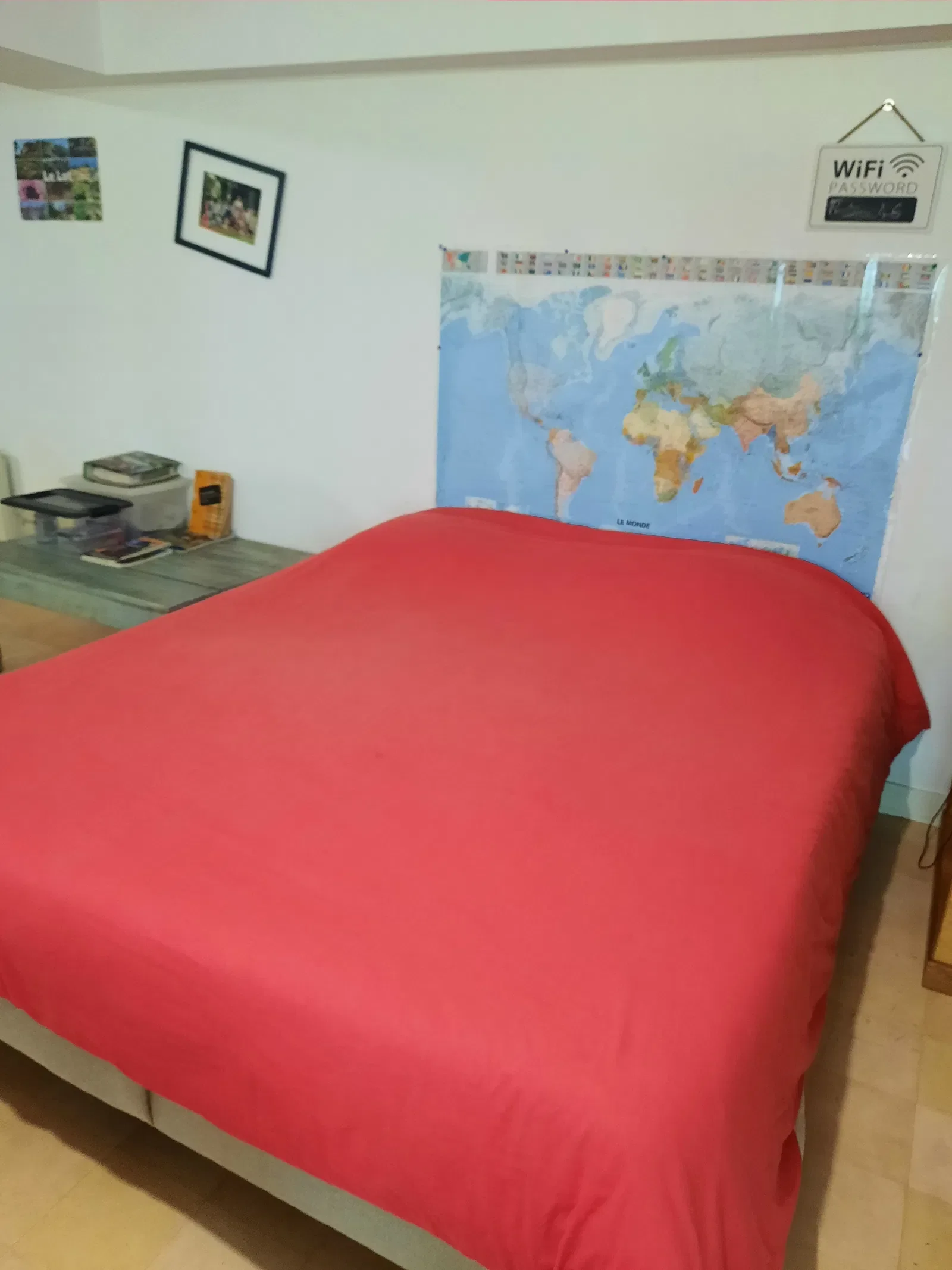 Chambre Route de Planèze à Saint-Laurent-les-Tours