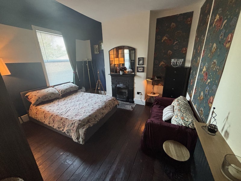 Room Heathwood Gardens in Greater London