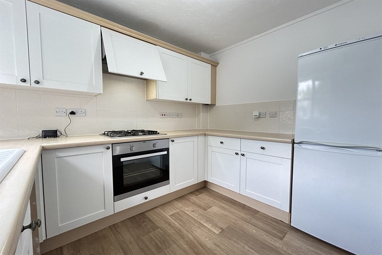House Barbel Avenue in Basingstoke and Deane