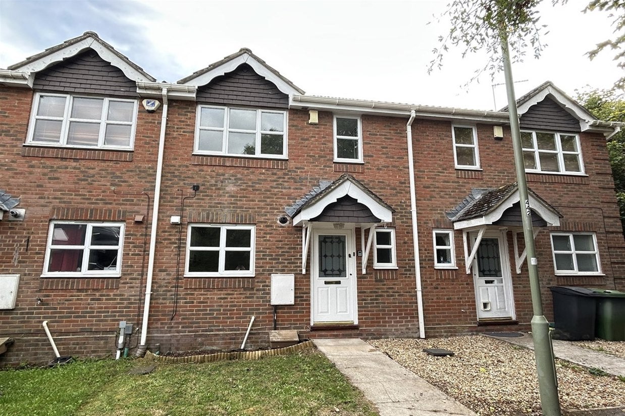 House Barbel Avenue in Basingstoke and Deane