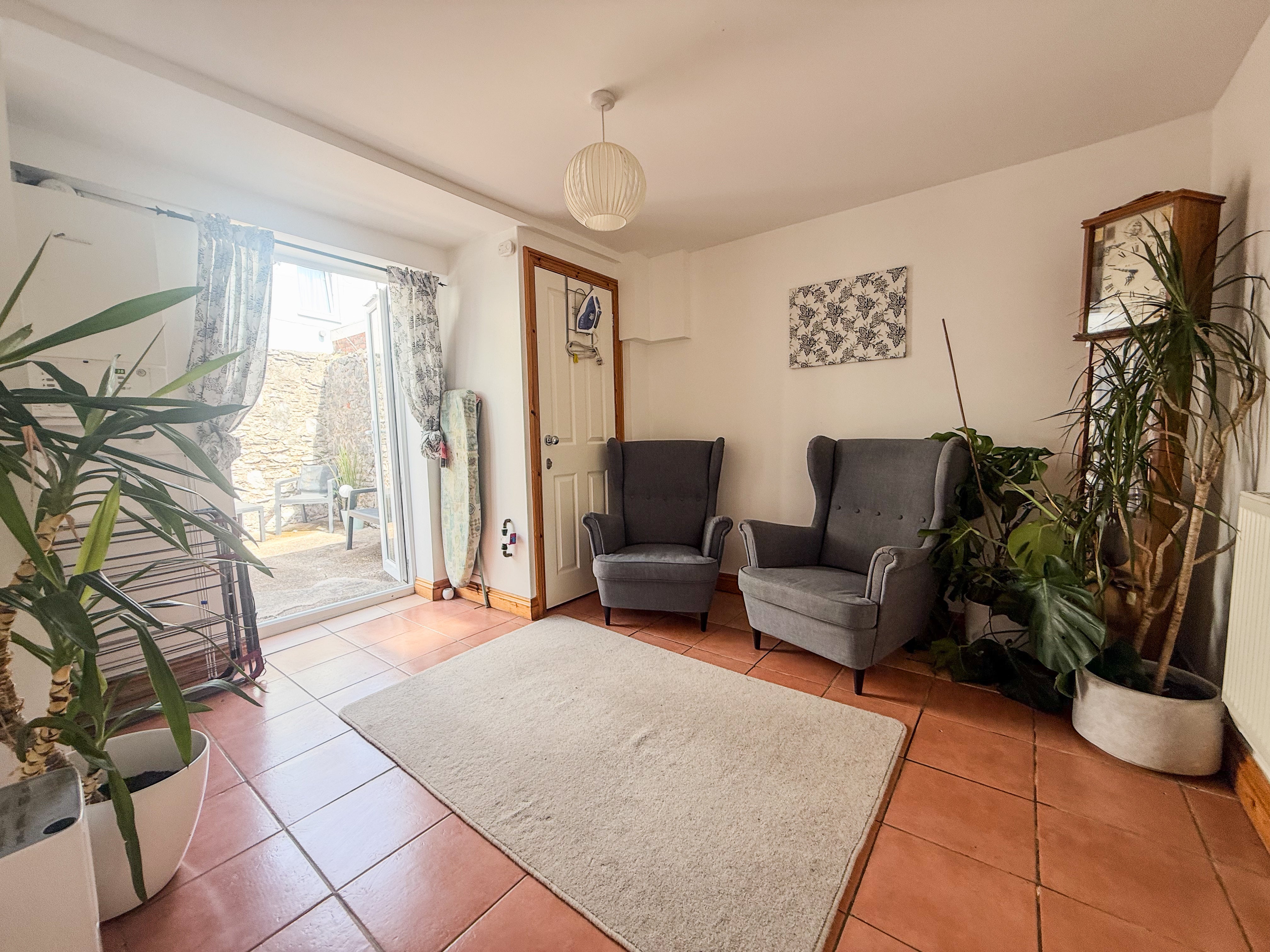 Room Albion Street in East Devon