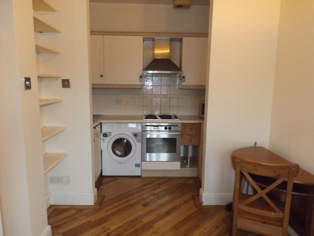 Flat Upton Park in Slough