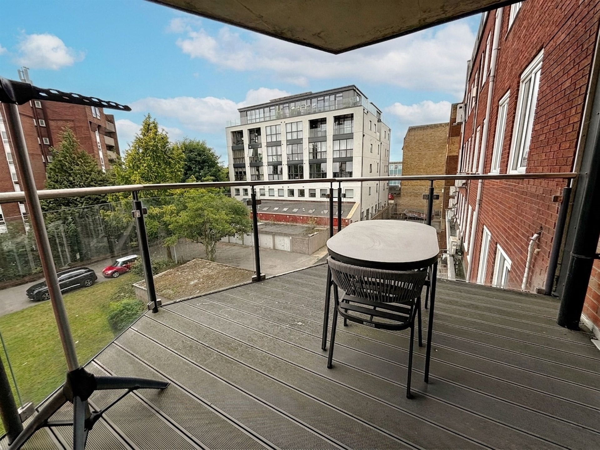 Flat Albert Place in Greater London
