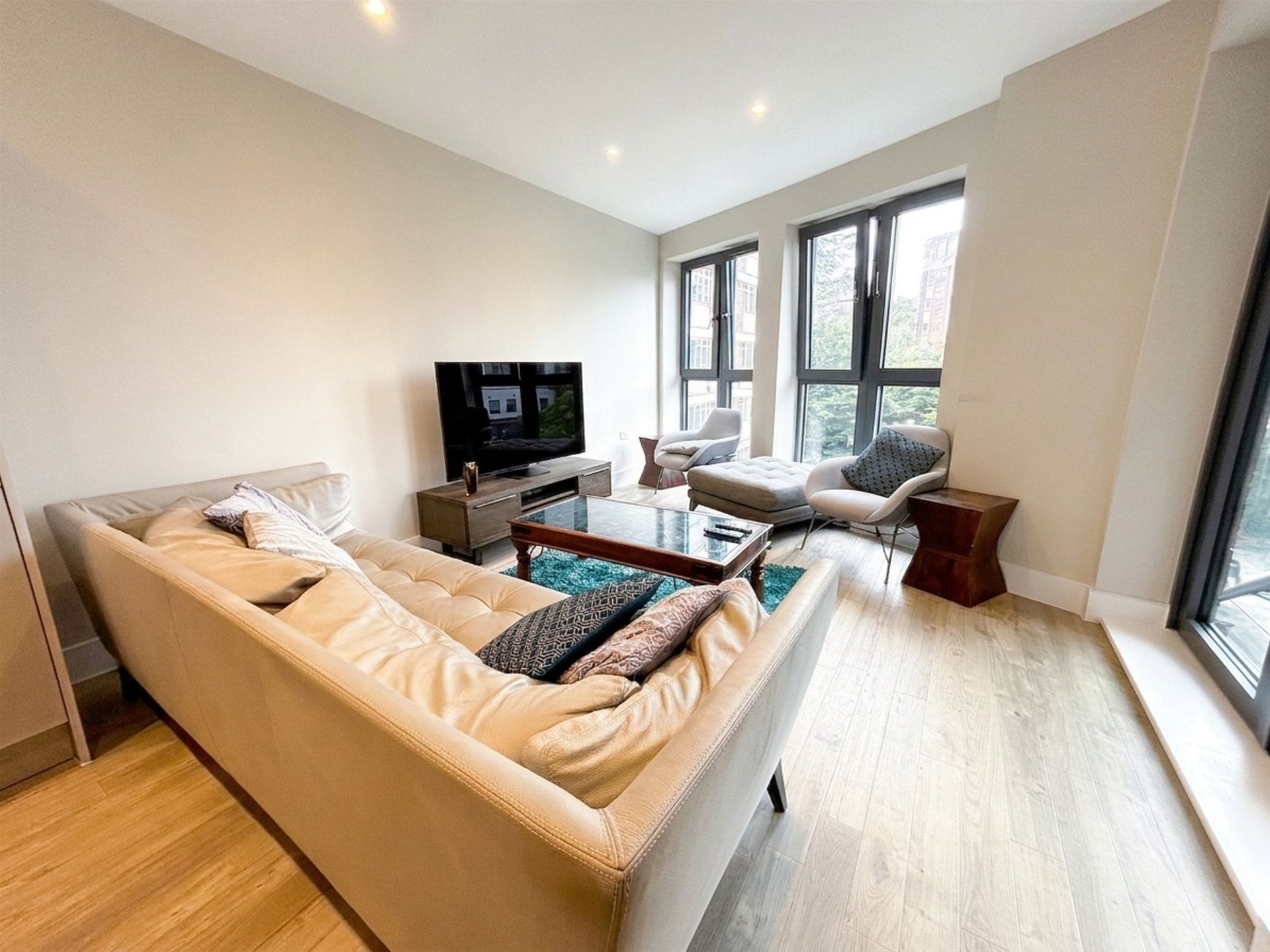 Flat Albert Place in Greater London