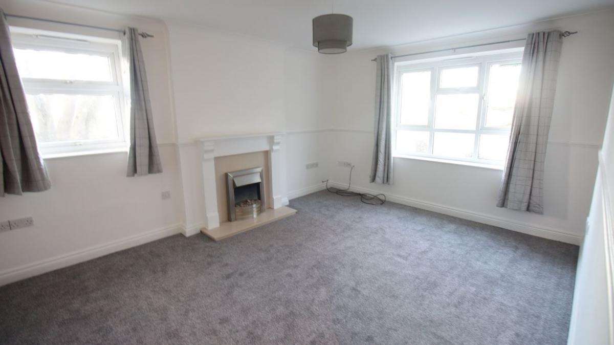 Flat Saint Swithin's Close in Derby