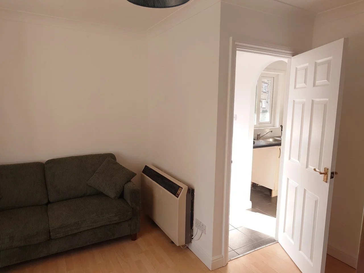 House Chaucer Drive in Greater London