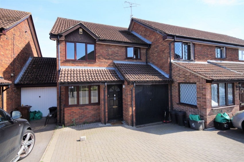House Saint Clements Close in Reading