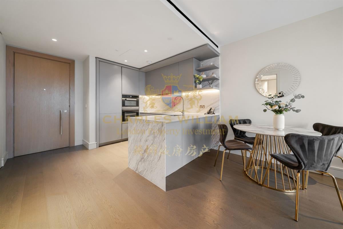 Flat Bishopsgate in City of London