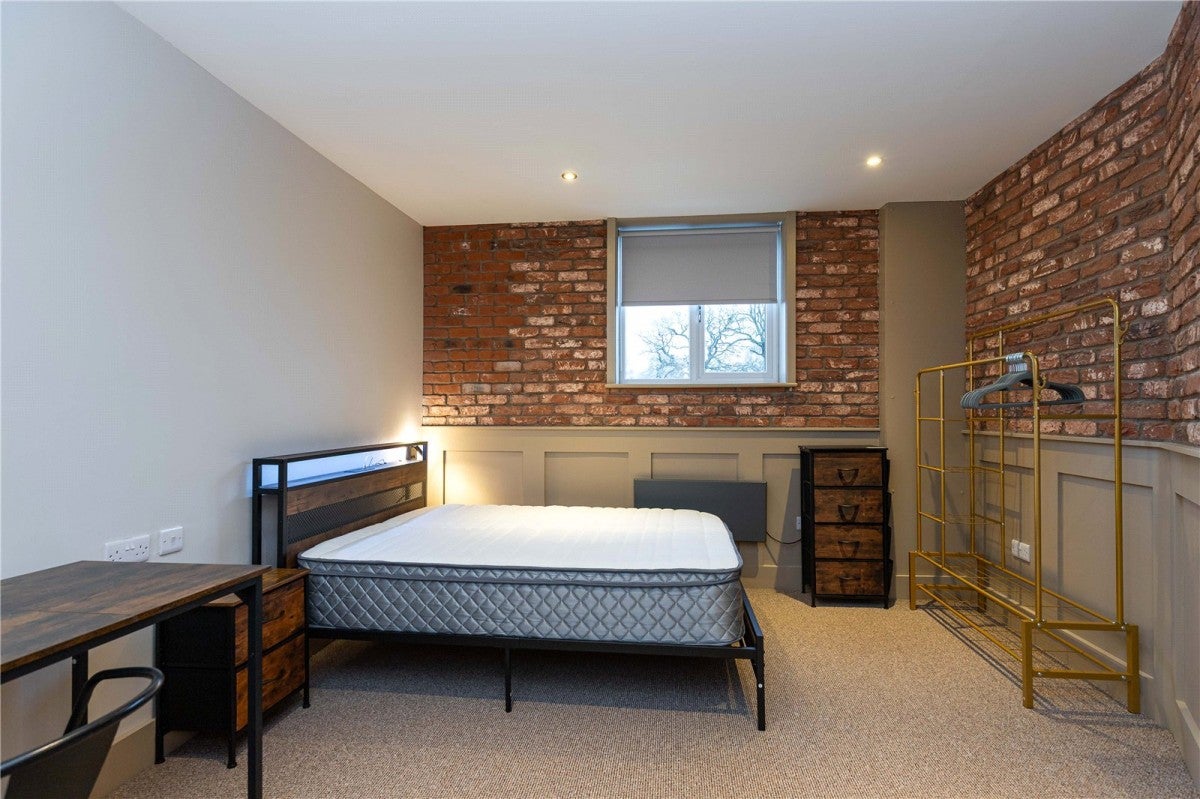 Room Manchester Road in Congleton
