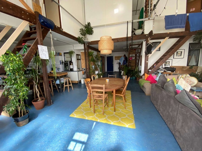 Room Ashfield Road in Greater London