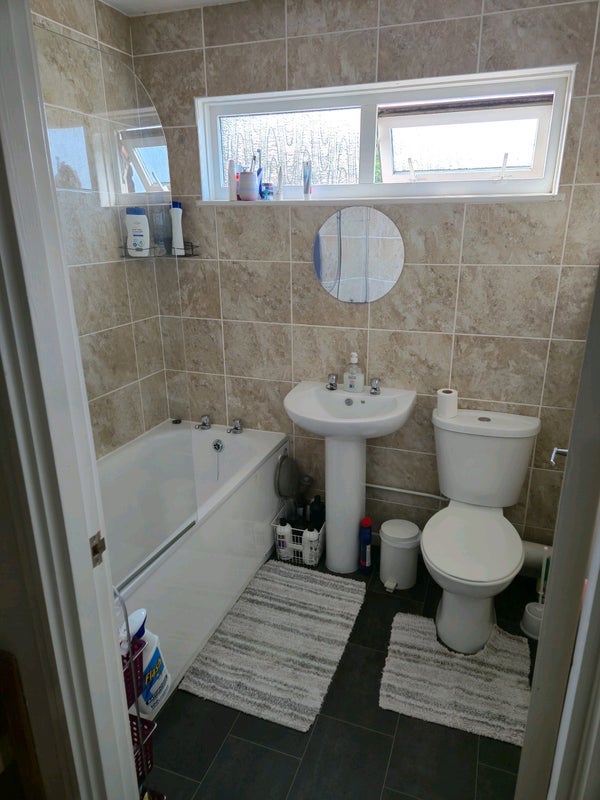 Room Elderberry Walk in Bristol