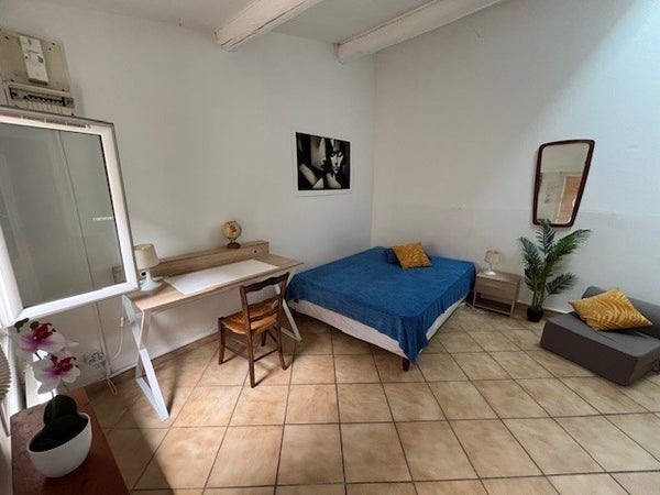 Chambre Avenue Jean Monnet à Arles