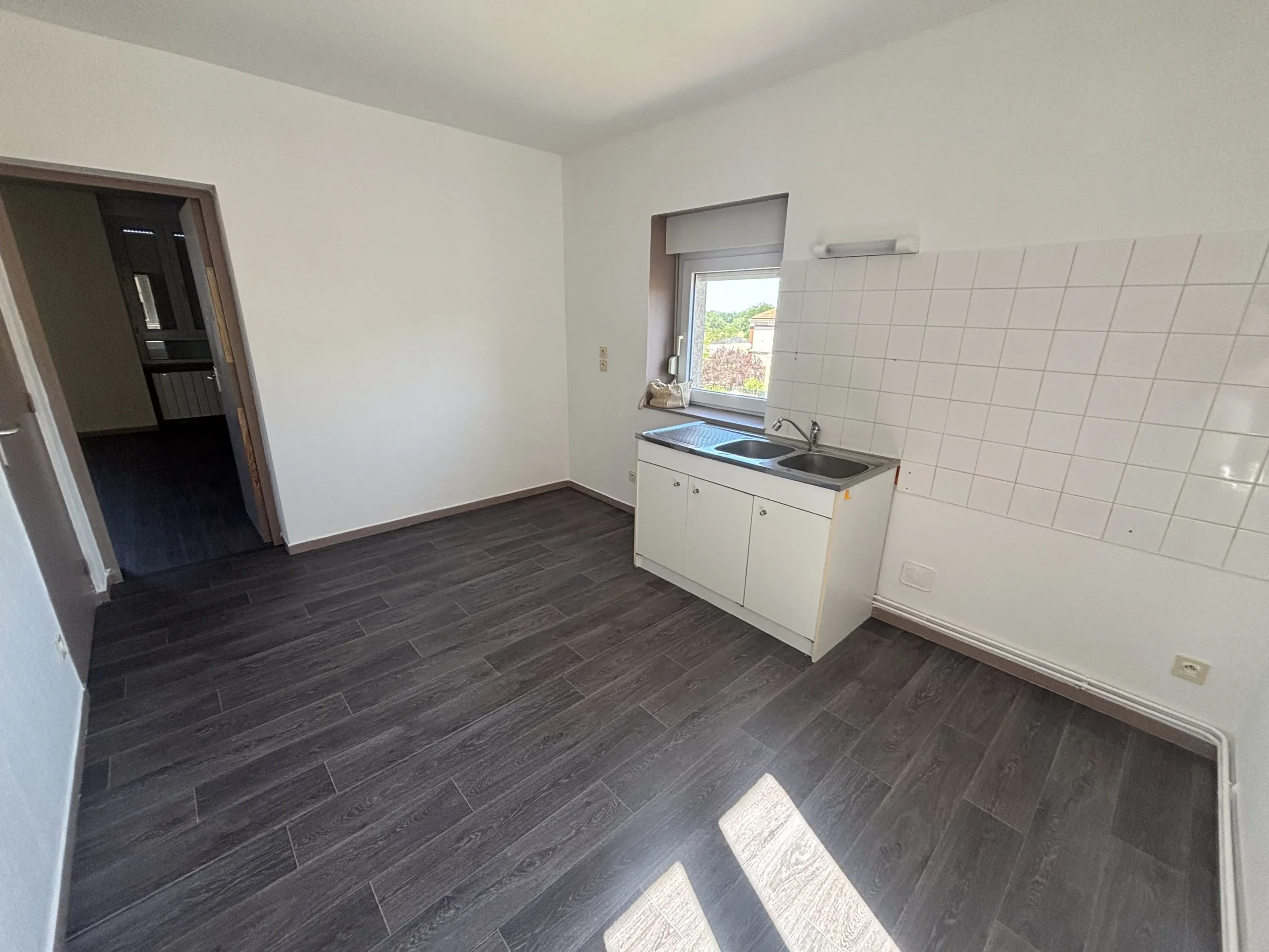 Appartement Avenue de la Gare à Pouilly-sous-Charlieu