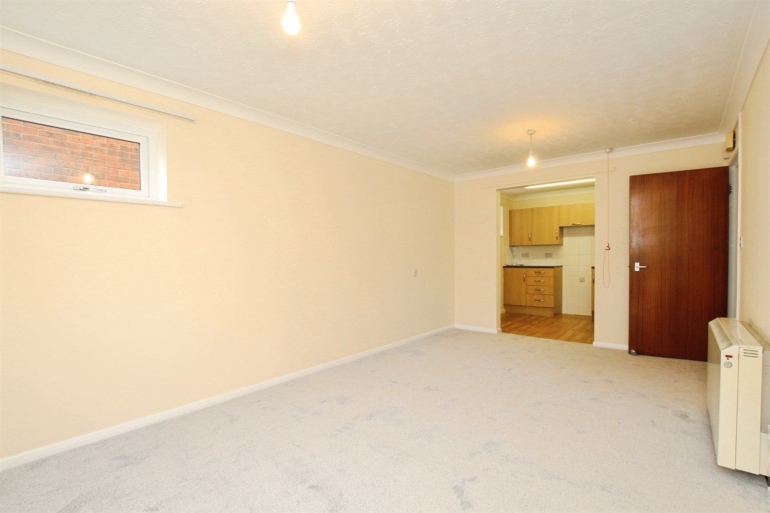 Flat Bishop Road in Chelmsford