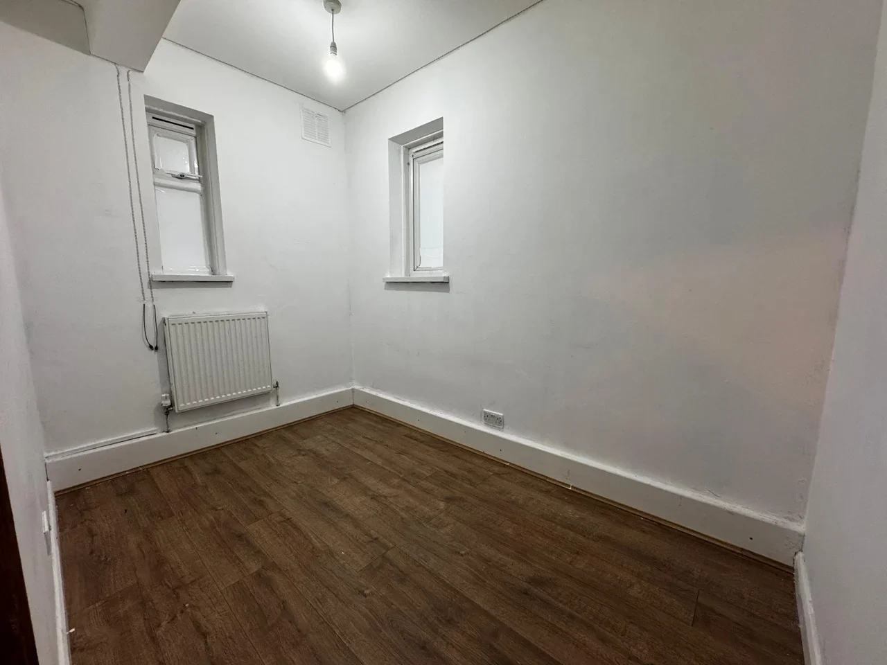 Flat Davidson Road in Greater London
