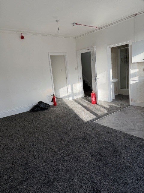 Flat Studley Road in Luton