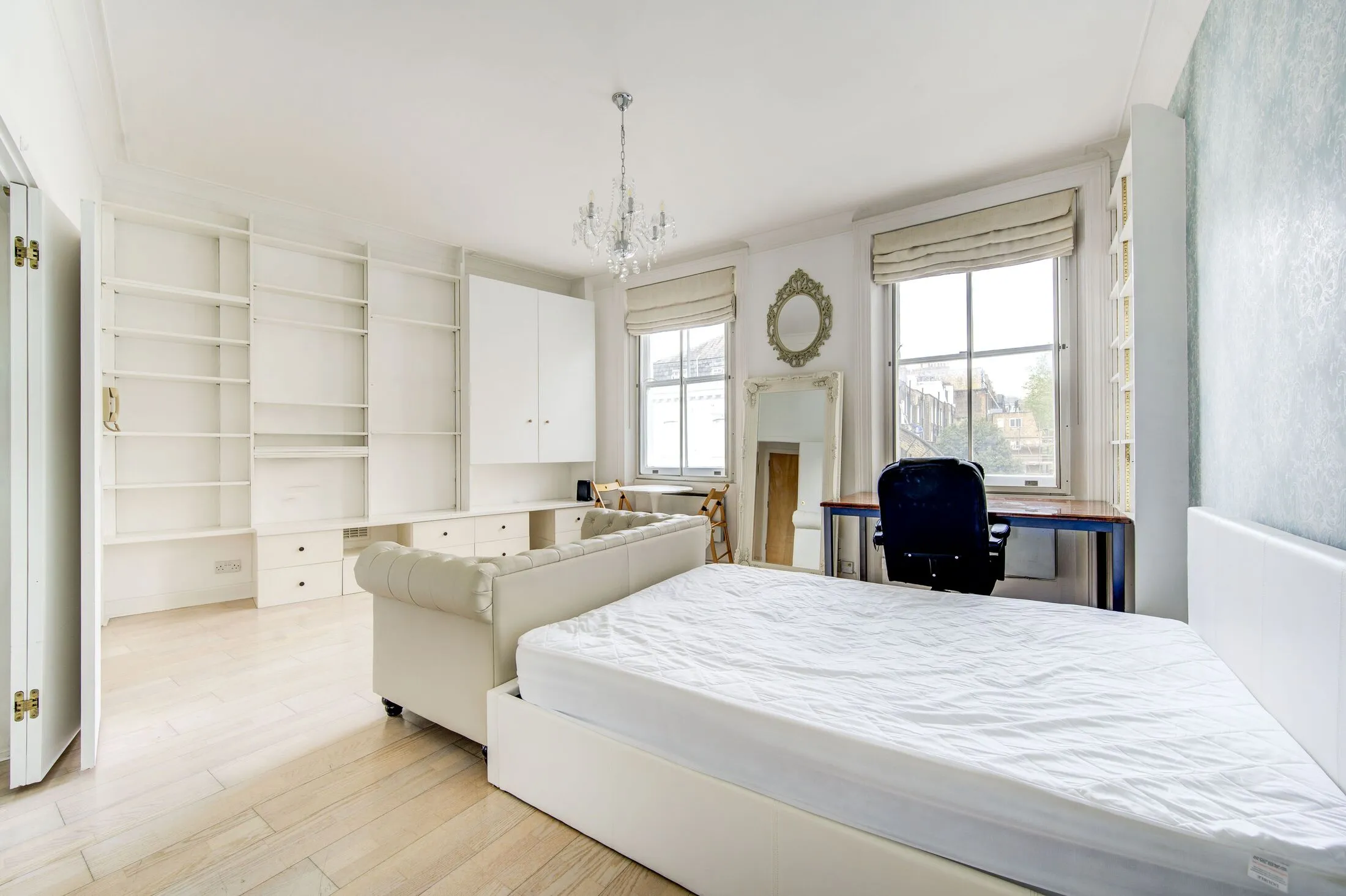 Flat Hereford Square in Greater London