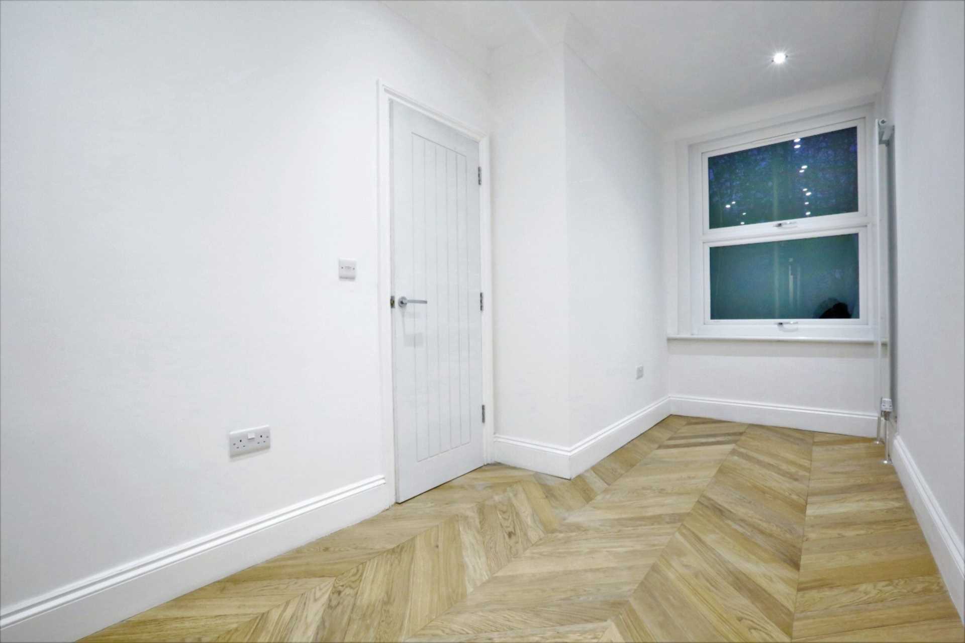 Flat High Road Leyton in Greater London