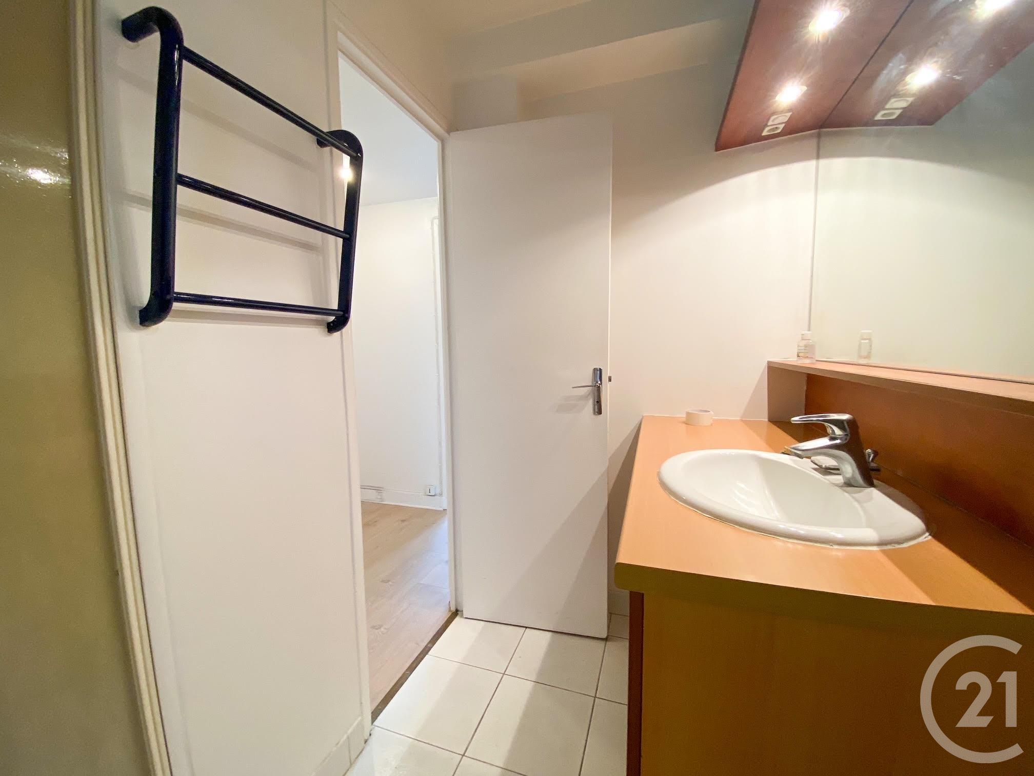Flat Rue Boileau in Paris
