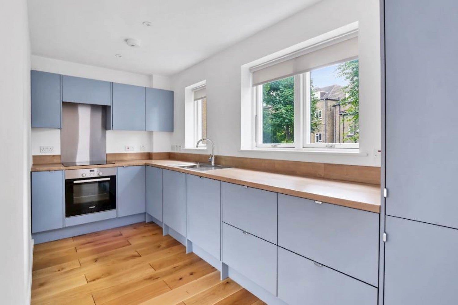 Flat Troy Road in Greater London