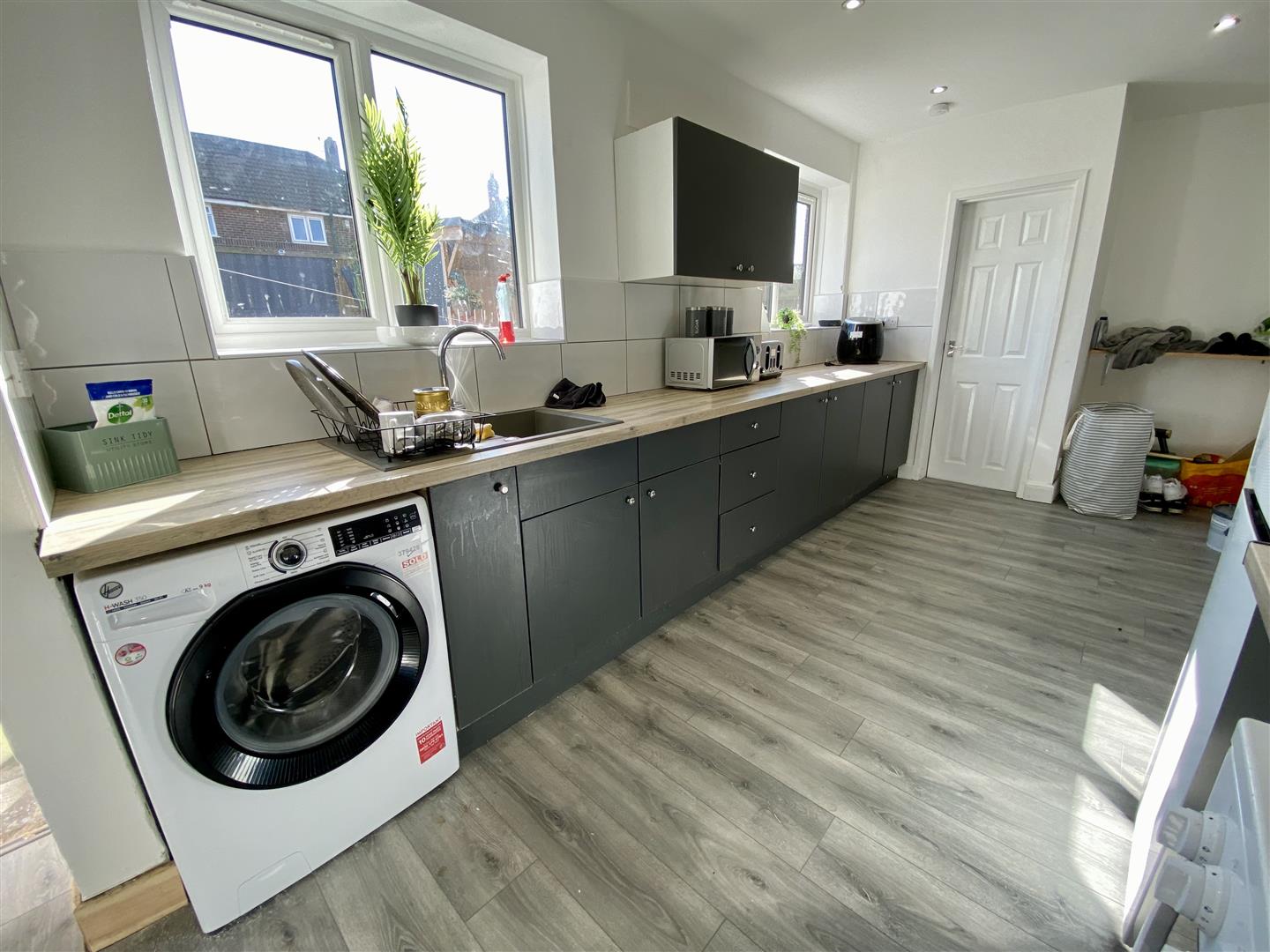 Room Mobberley Road in Bolton
