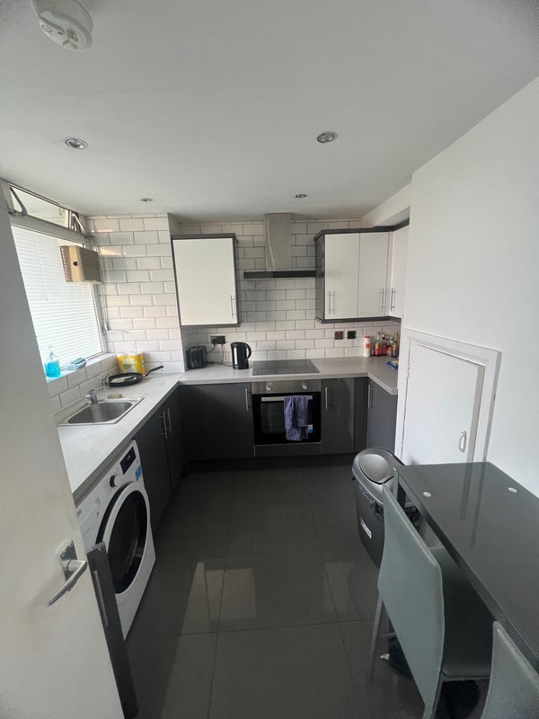 House Cephas Street in Greater London