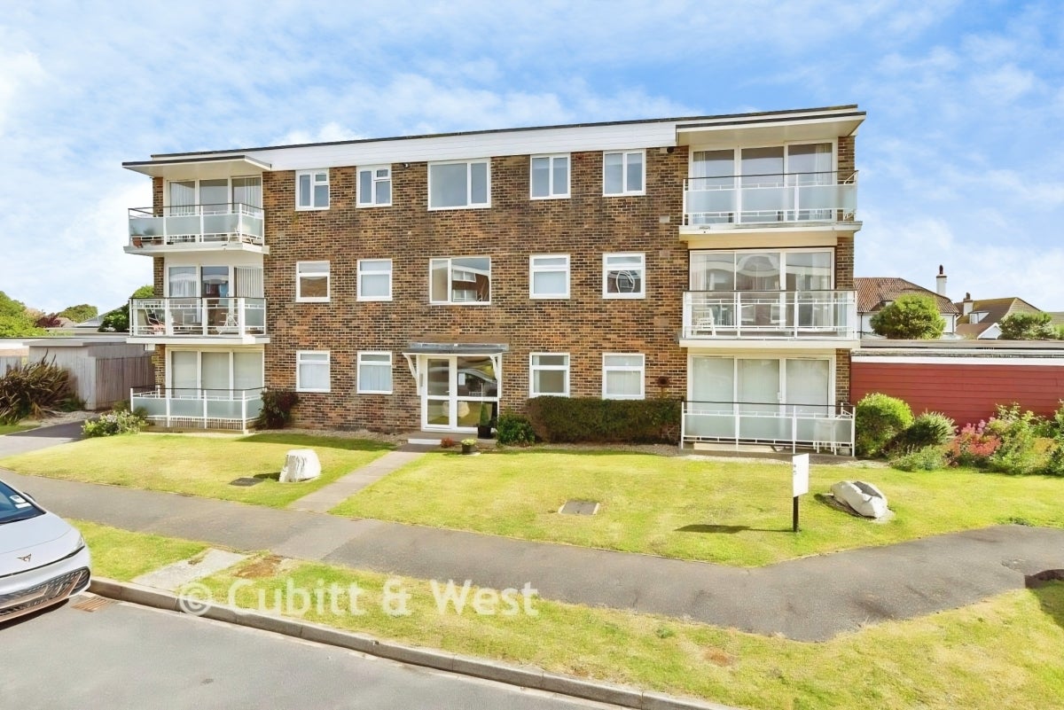 Flat Alexandra Road in Shanklin