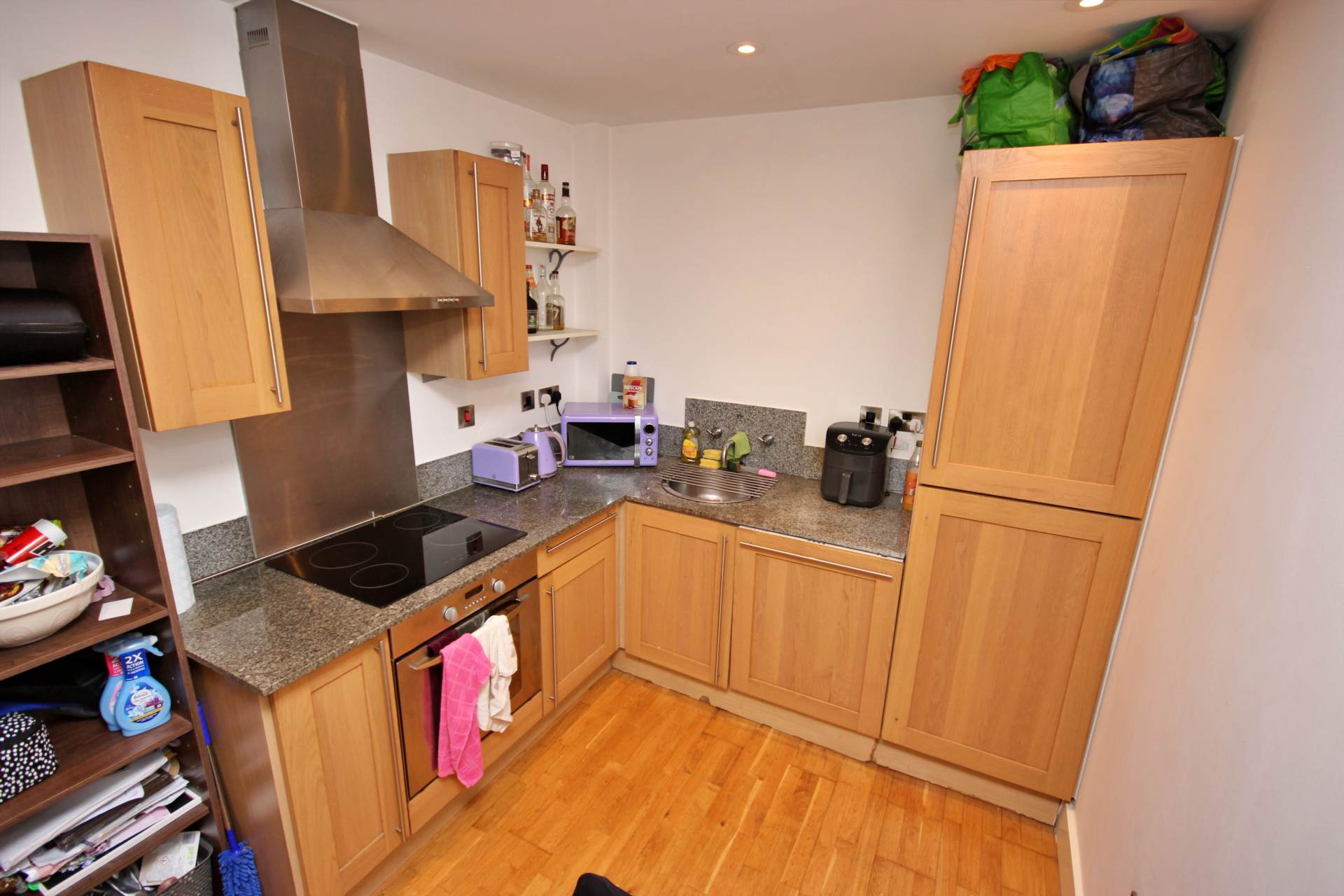 Flat Isaac Way in Manchester