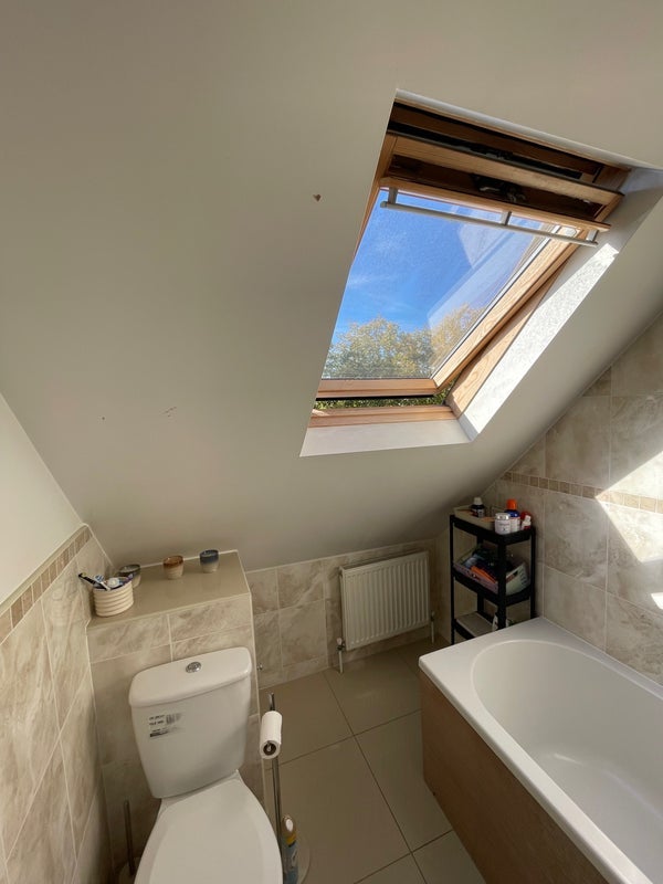 Room Saint James's Drive in Greater London