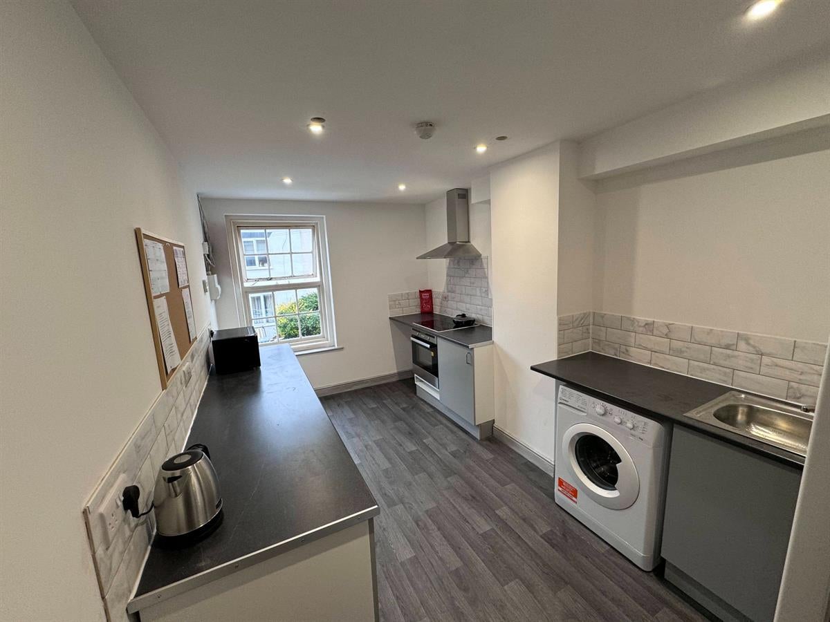Room Fletcher Street in South Kesteven