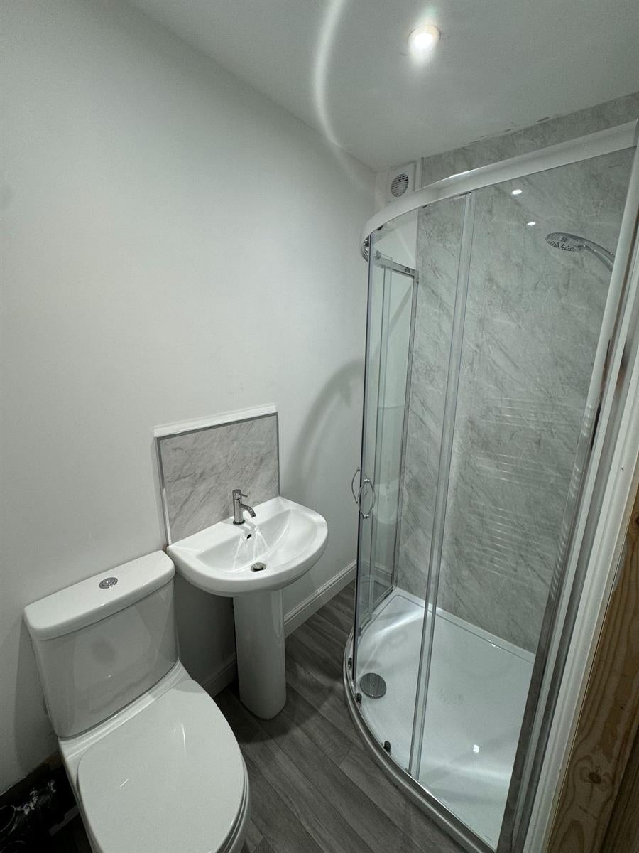 Room Fletcher Street in South Kesteven