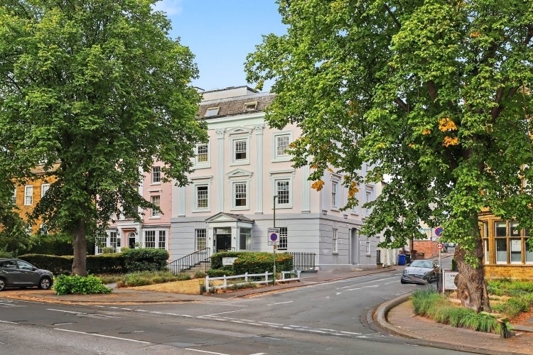 Flat South Bar Street in Cherwell District