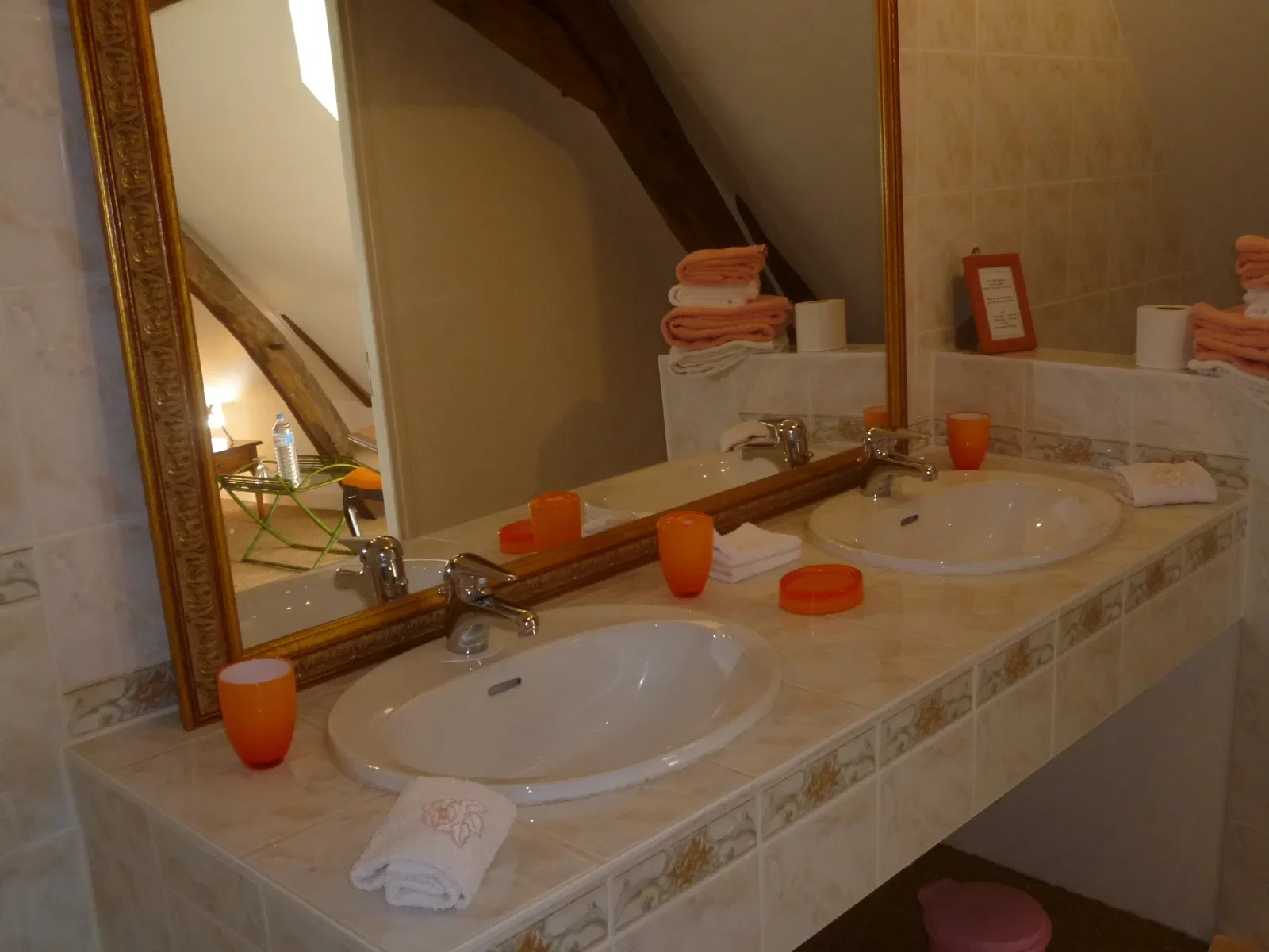 Room Chemin du Carroir des Barfrais à la Forêt in Benais