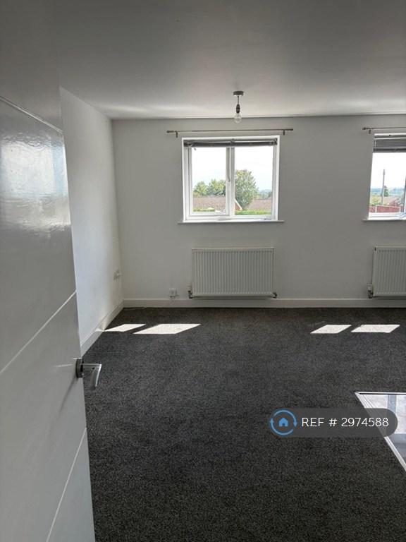 Flat Sloane Close in Enderby
