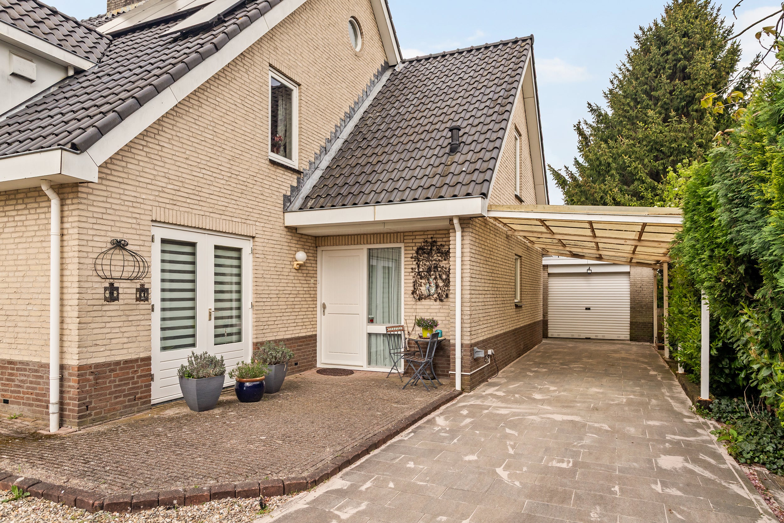 Twee-onder-één-kap te koop: Groenekanseweg 128, De Bilt