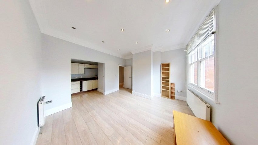 Flat Elms Road in Leicester