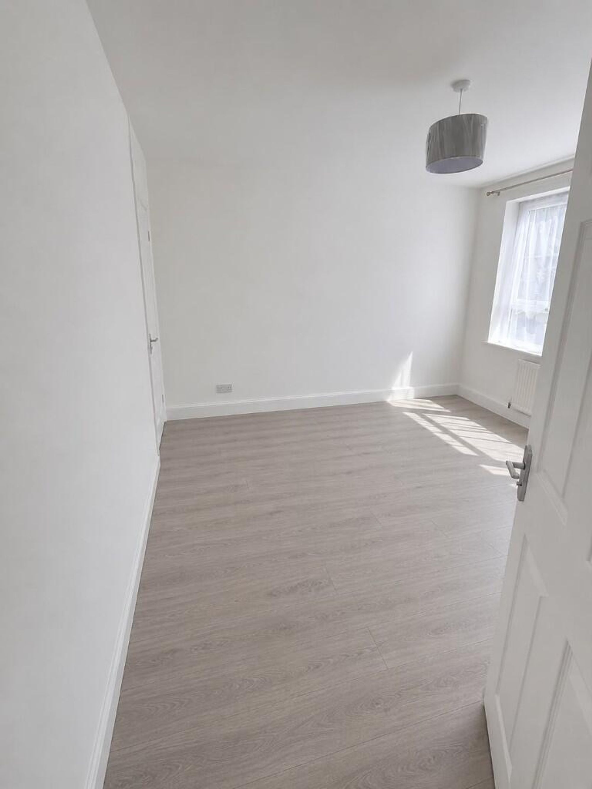 Flat Windsor Road in Greater London
