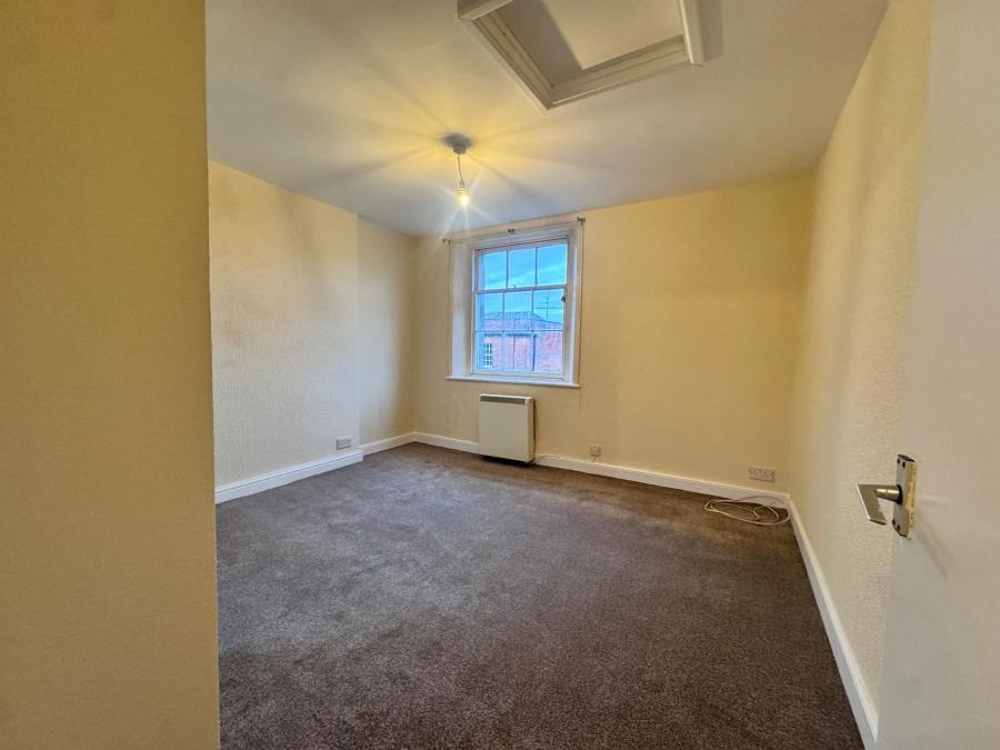 Flat George Street in Warminster