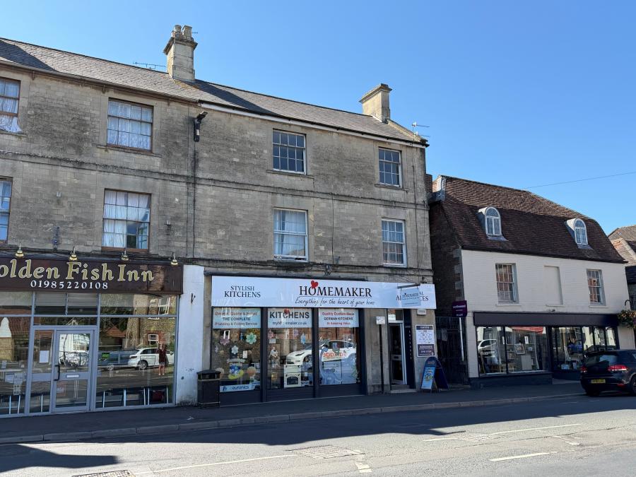 Flat George Street in Warminster