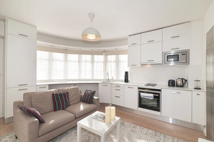 Flat Princes Gate in City of Westminster