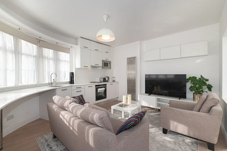 Flat Princes Gate in City of Westminster