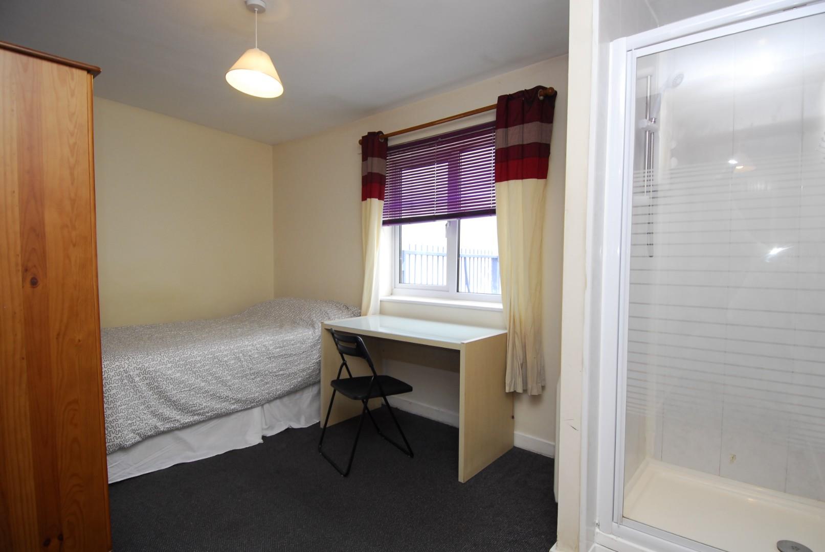 Room Gilwell Street in Plymouth