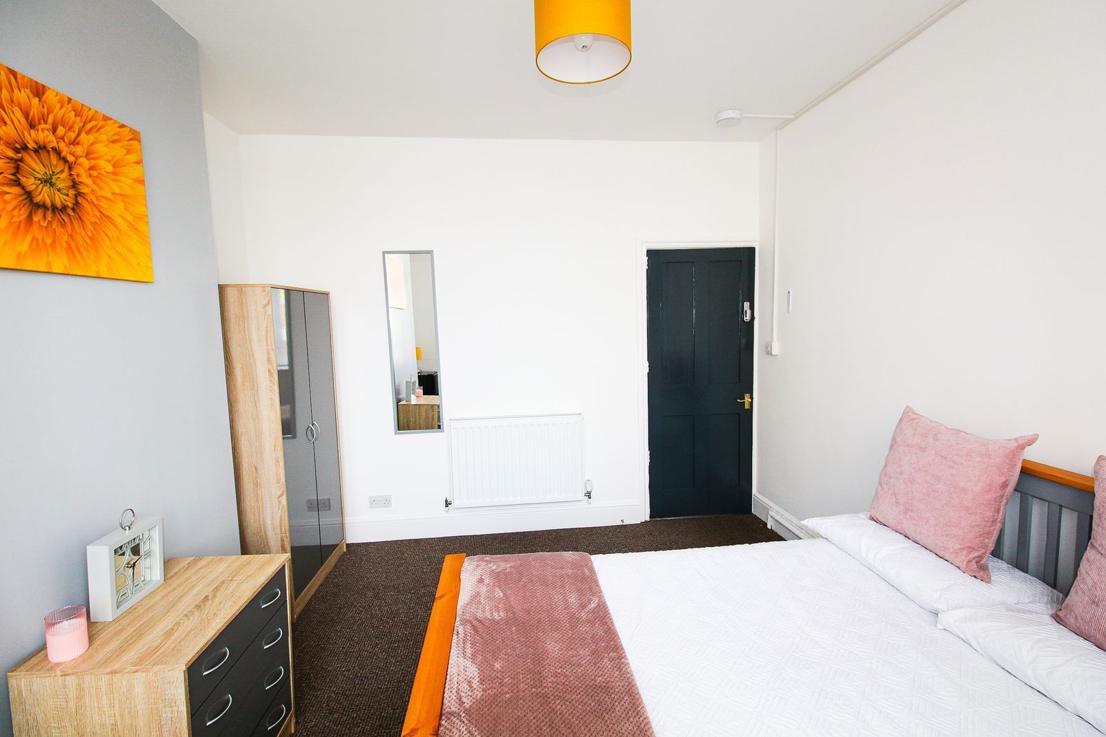 Room Carholme Road in Lincoln